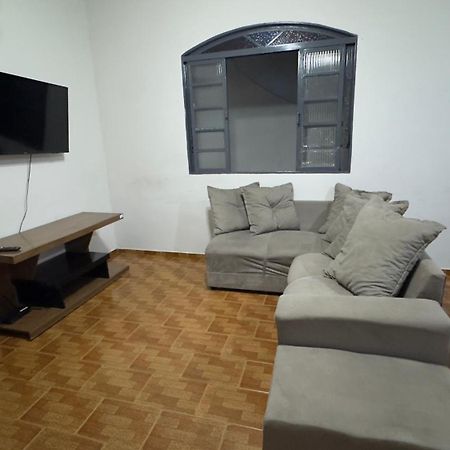 Casas De Temporadas - Hotel Recanto Do Sossego Uberlândia Esterno foto